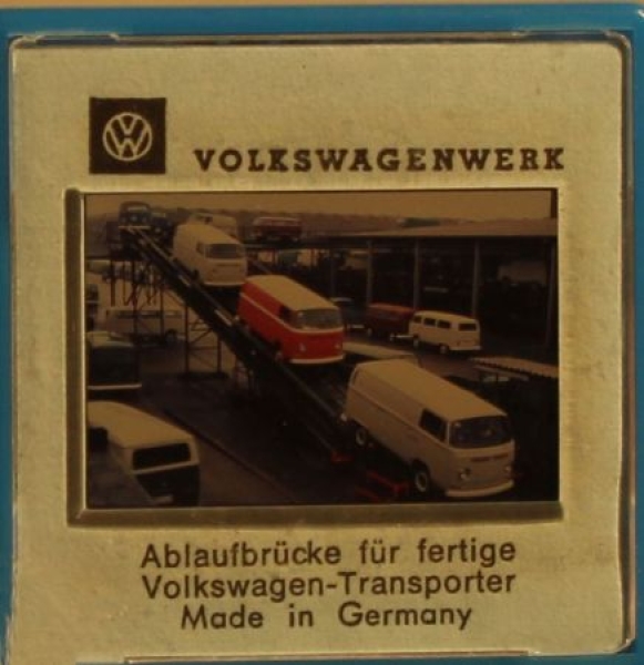 Volkswagen-Factory T2 Bus-Production 1967 seven original Factoryslides in box (1839)